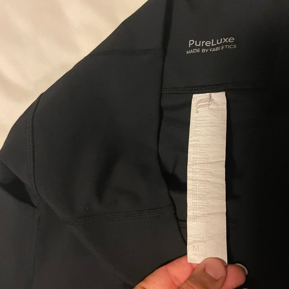 FABLETICS leggings - Picture 3 of 4